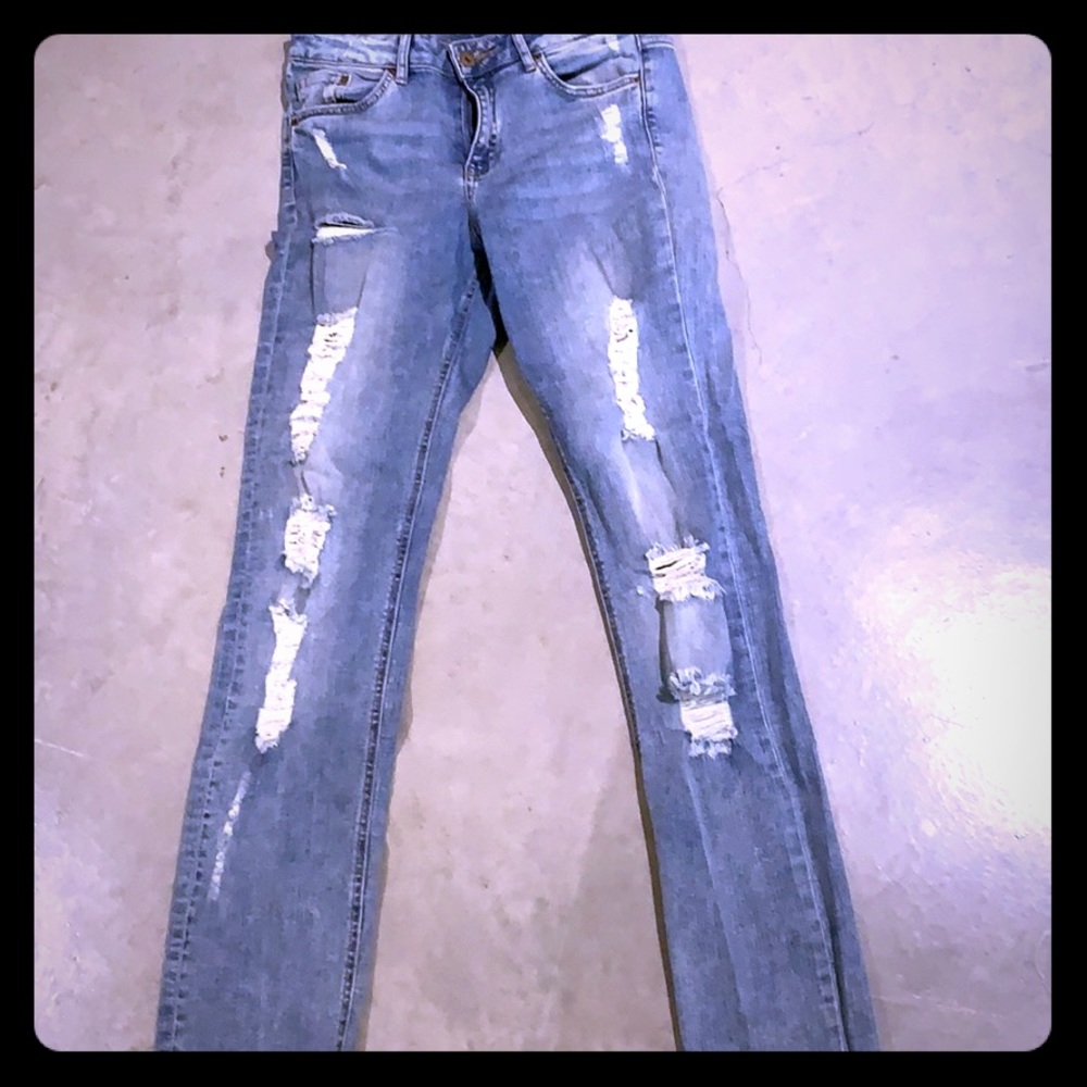 GAP- Stretchy, pre ripped jeans